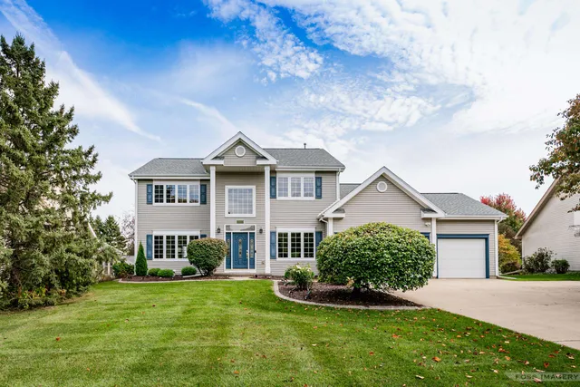 $799,900 | 2742 Jasmine Drive, Fitchburg, WI 53711