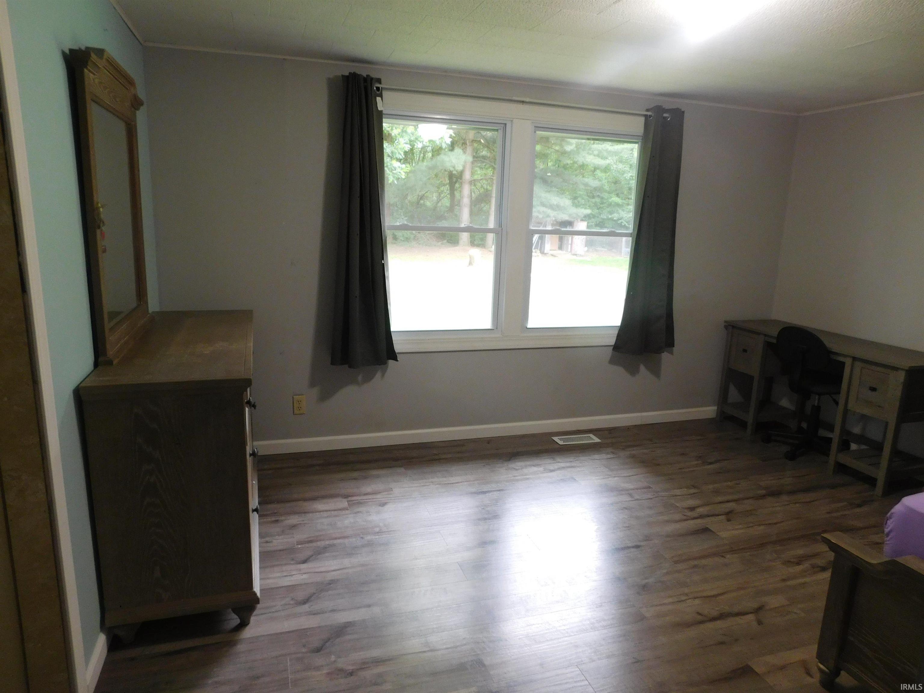 7531 West Crystal Lake Road Warsaw, IN 46580 - Photo 18 of 28