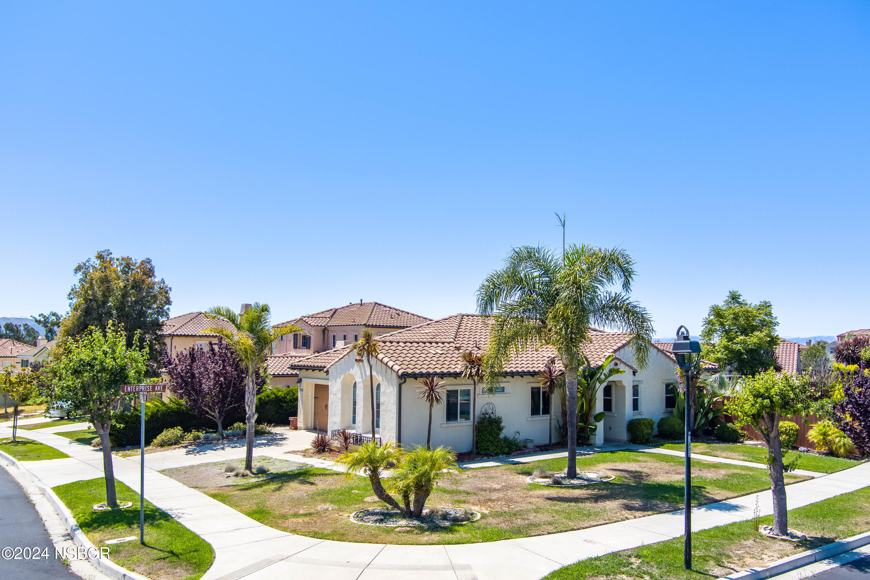 723 Voyager Road Lompoc, CA 93436 - Photo 4 of 34 24-MAX_0113
