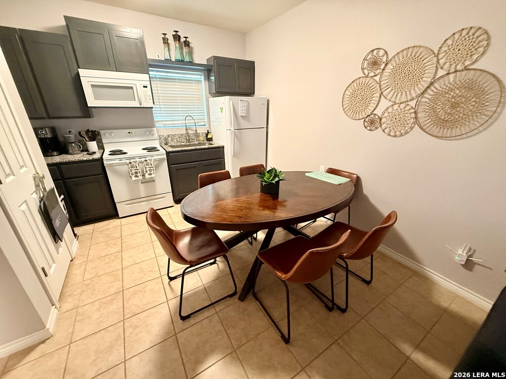 391 Riverside Drive, Unit 13 Eagle Pass, TX 78852 - Photo 3 of 19