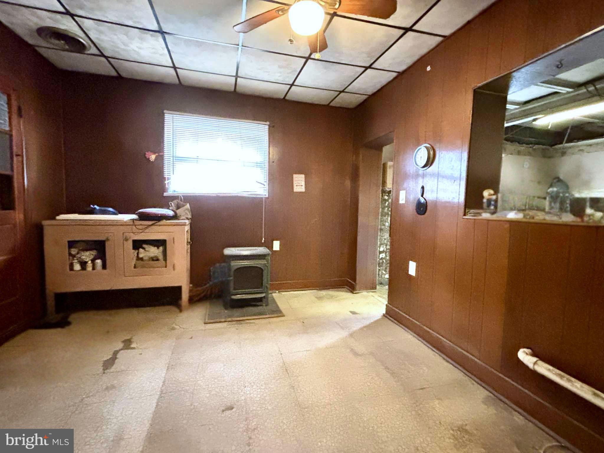 171 Silver Lake Drive Clementon, NJ 08021 - Photo 7 of 25 a view of a room with furniture