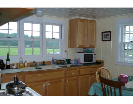 476 Snipatuit Road Rochester, MA 02770 - Photo 6 of 6