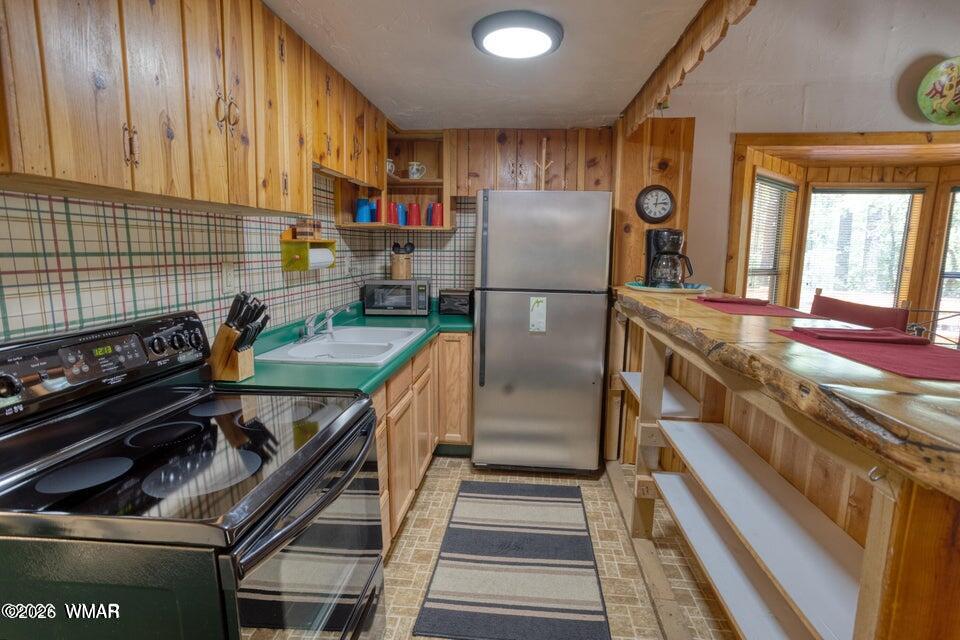 3073 Strawberry Hill Road Pinetop, AZ 85935 - Photo 9 of 23