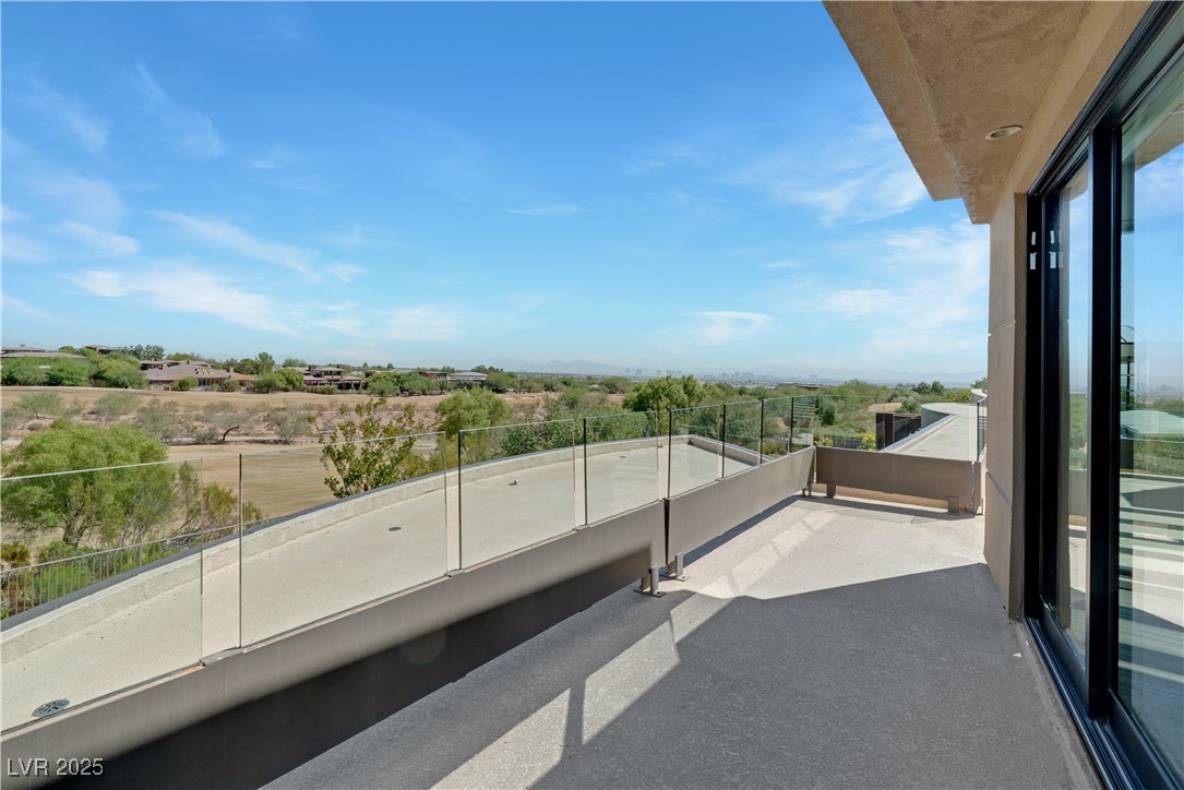 10 Ridge Blossom Road Las Vegas, NV 89135 - Photo 31 of 69 View of balcony