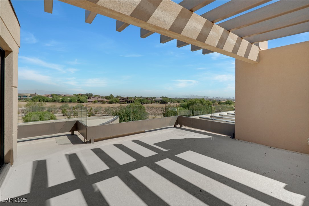 10 Ridge Blossom Road Las Vegas, NV 89135 - Photo 32 of 69 View of patio / terrace