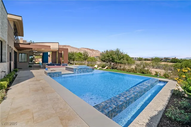 $9,100,000 | 10 Ridge Blossom Road, Las Vegas, NV 89135