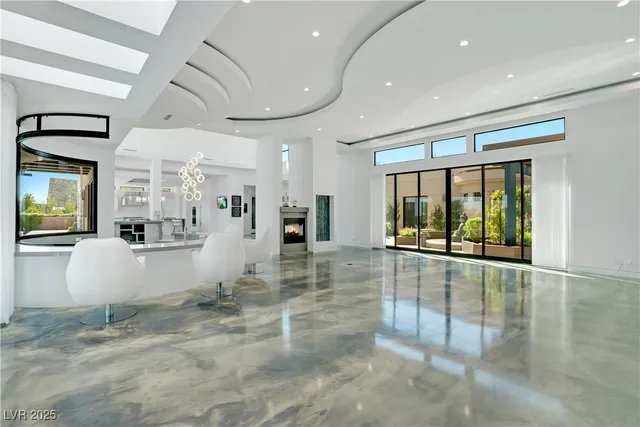 $9,100,000 | 10 Ridge Blossom Road, Las Vegas, NV 89135