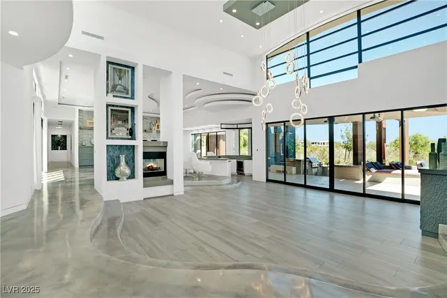 $9,100,000 | 10 Ridge Blossom Road, Las Vegas, NV 89135