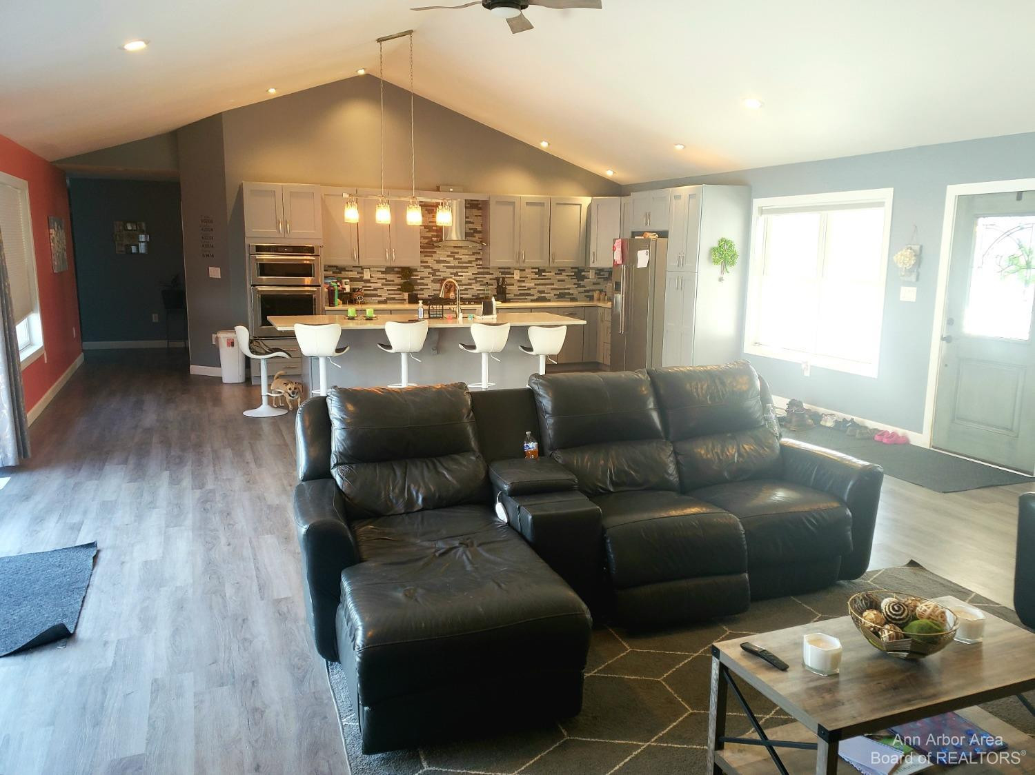 9504 Tuttle Hill Road Maybee, MI 48159 - Photo 5 of 83 Photo 5