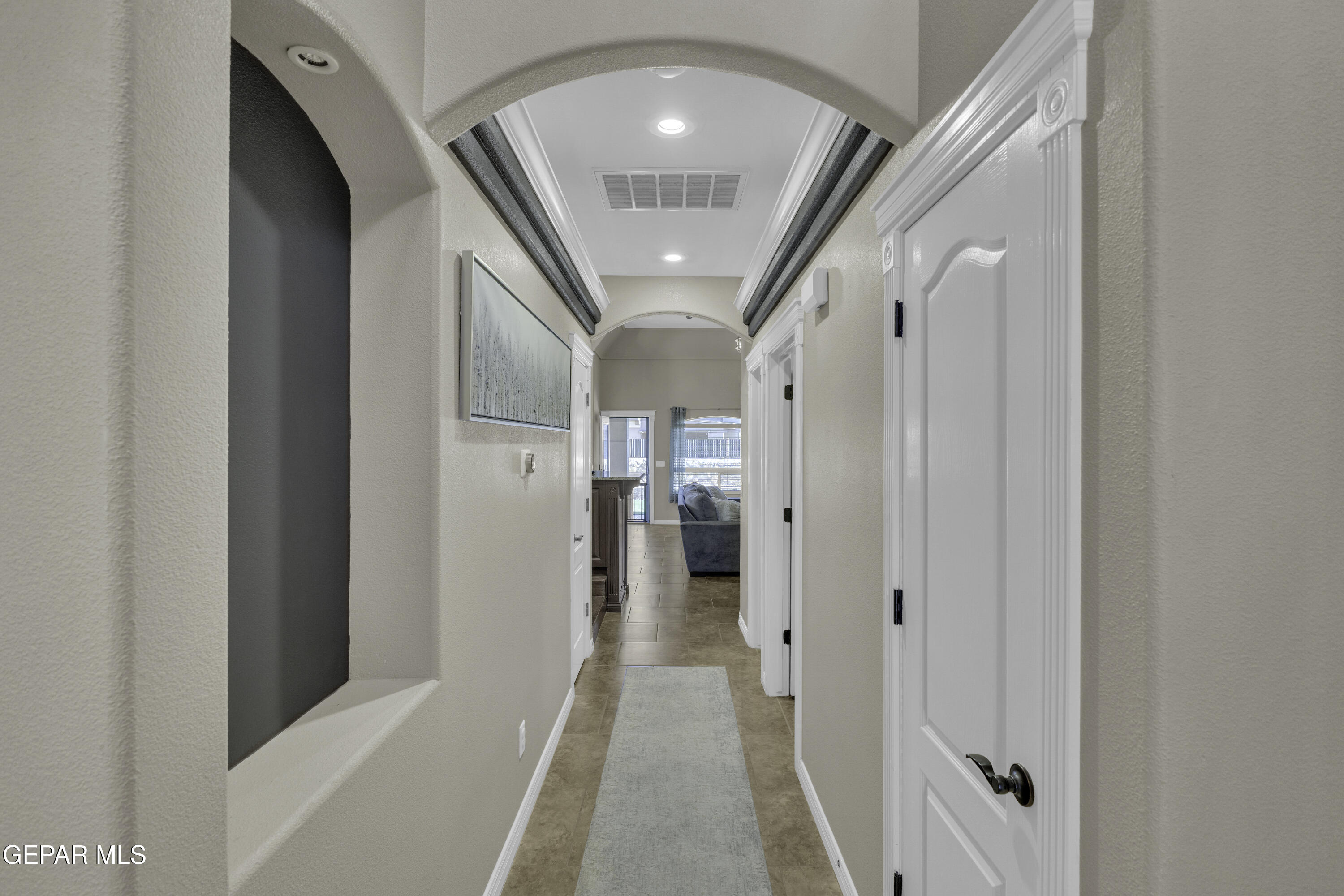11504 Rafael Serna Lane El Paso, TX 79934 - Photo 30 of 50 Hallway Entry