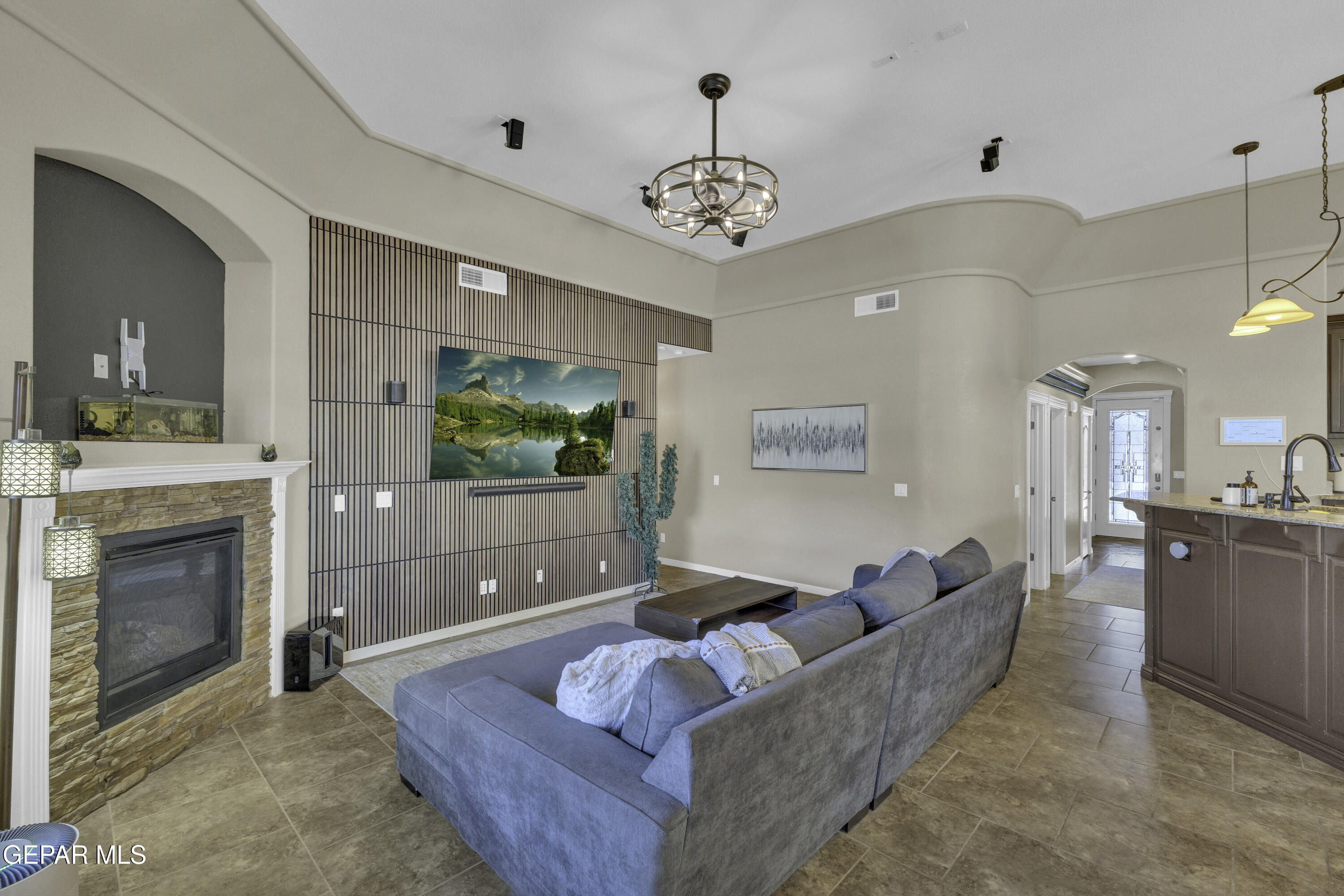 11504 Rafael Serna Lane El Paso, TX 79934 - Photo 8 of 50 2 (19)