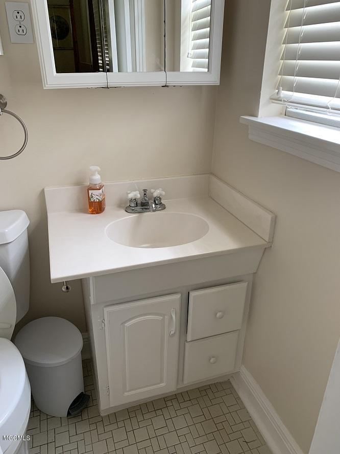 19036 Pineville Road Long Beach, MS 39560 - Photo 20 of 30 masterbath