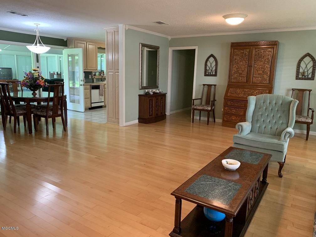 19036 Pineville Road Long Beach, MS 39560 - Photo 3 of 30 Living Area