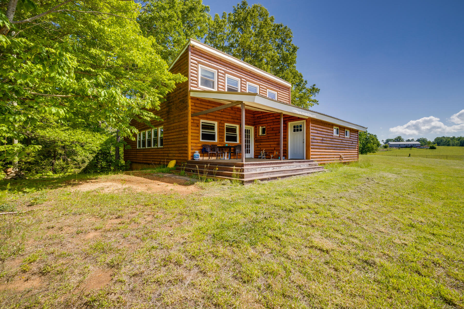 3175 Middle Creek Road Afton, TN 37616 - Photo 3 of 40 003