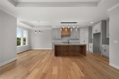 $786,050 | 25000 West 89th Street, Lenexa, KS 66227