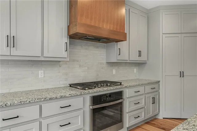 $766,800 | 25000 West 89th Street, Lenexa, KS 66227