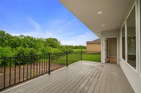 $786,050 | 25000 West 89th Street, Lenexa, KS 66227