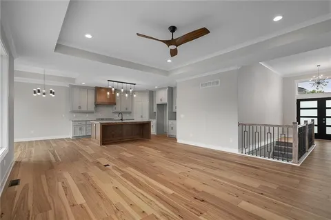 $786,050 | 25000 West 89th Street, Lenexa, KS 66227