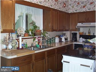 1237 Butler Street Reading, PA 19601 - Photo 2 of 11 Kitchen