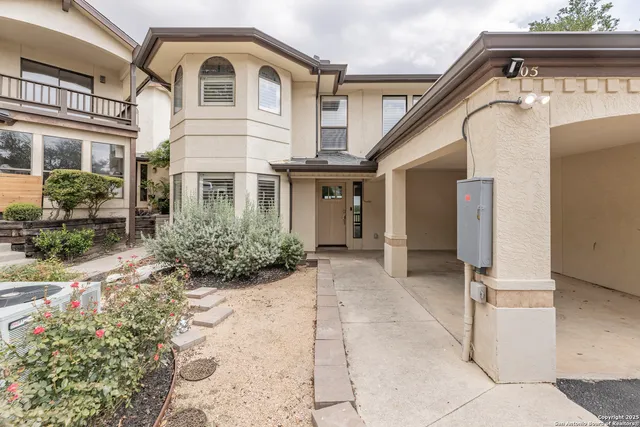 $415,000 | 105 Tapatio Drive East, Unit 105, Boerne, TX 78006
