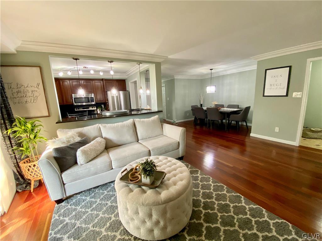 913 Cold Spring Road, Unit 10 Allentown, PA 18103 - Photo 4 of 23 Gallery Image 4