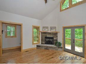 525 Patterson Road Hendersonville, NC 28739 - Photo 2 of 15