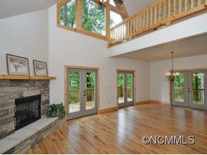 525 Patterson Road Hendersonville, NC 28739 - Photo 3 of 15