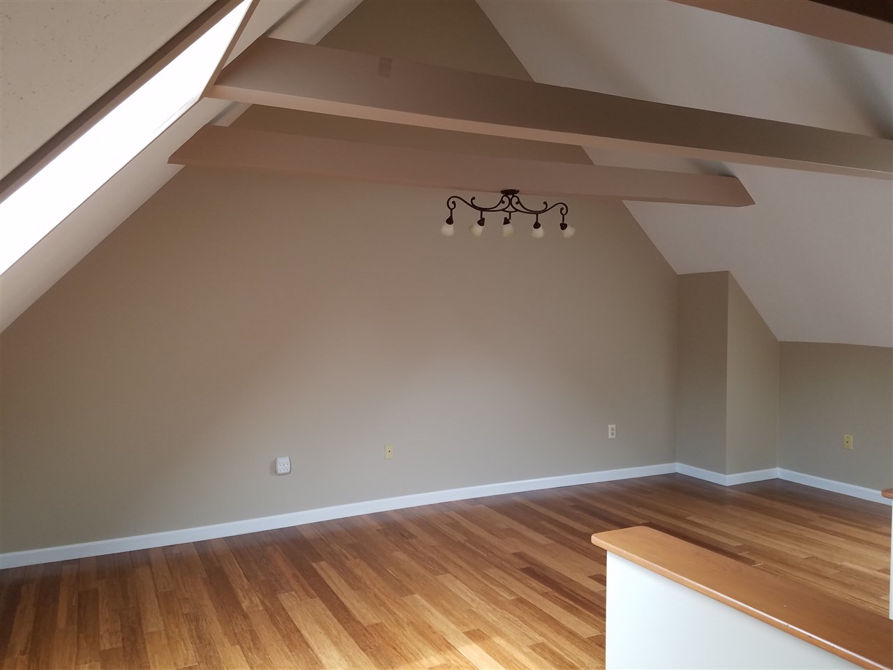 16 Rockingham Court, Unit 139 Bedford, NH 03110 - Photo 8 of 9 Gallery Image 8