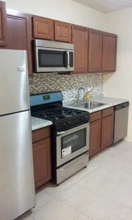 $1,700 | 67 Court House Place, Unit 1, Jersey City, NJ 07306