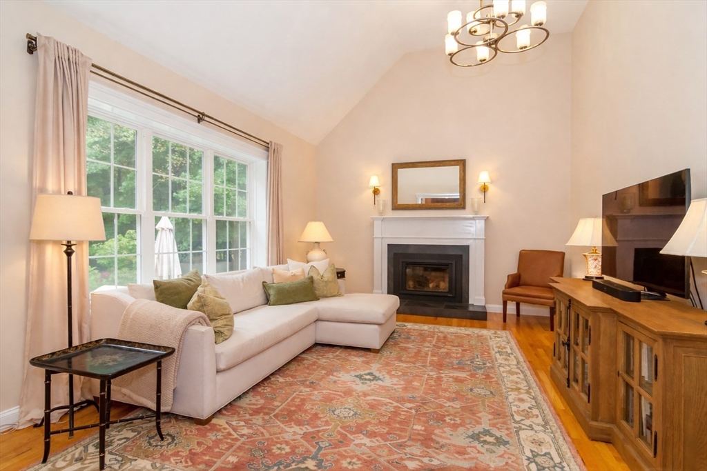 20 Walnut Street Foxboro, MA 02035 - Photo 13 of 35