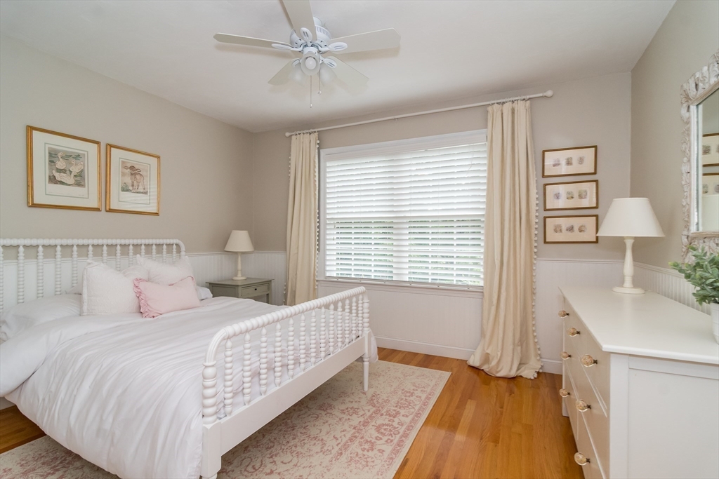 20 Walnut Street Foxboro, MA 02035 - Photo 23 of 35