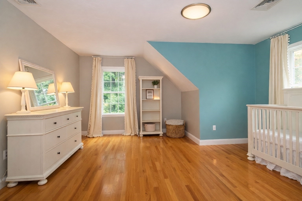 20 Walnut Street Foxboro, MA 02035 - Photo 24 of 35