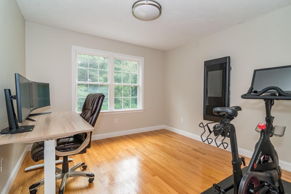 20 Walnut Street Foxboro, MA 02035 - Photo 25 of 35