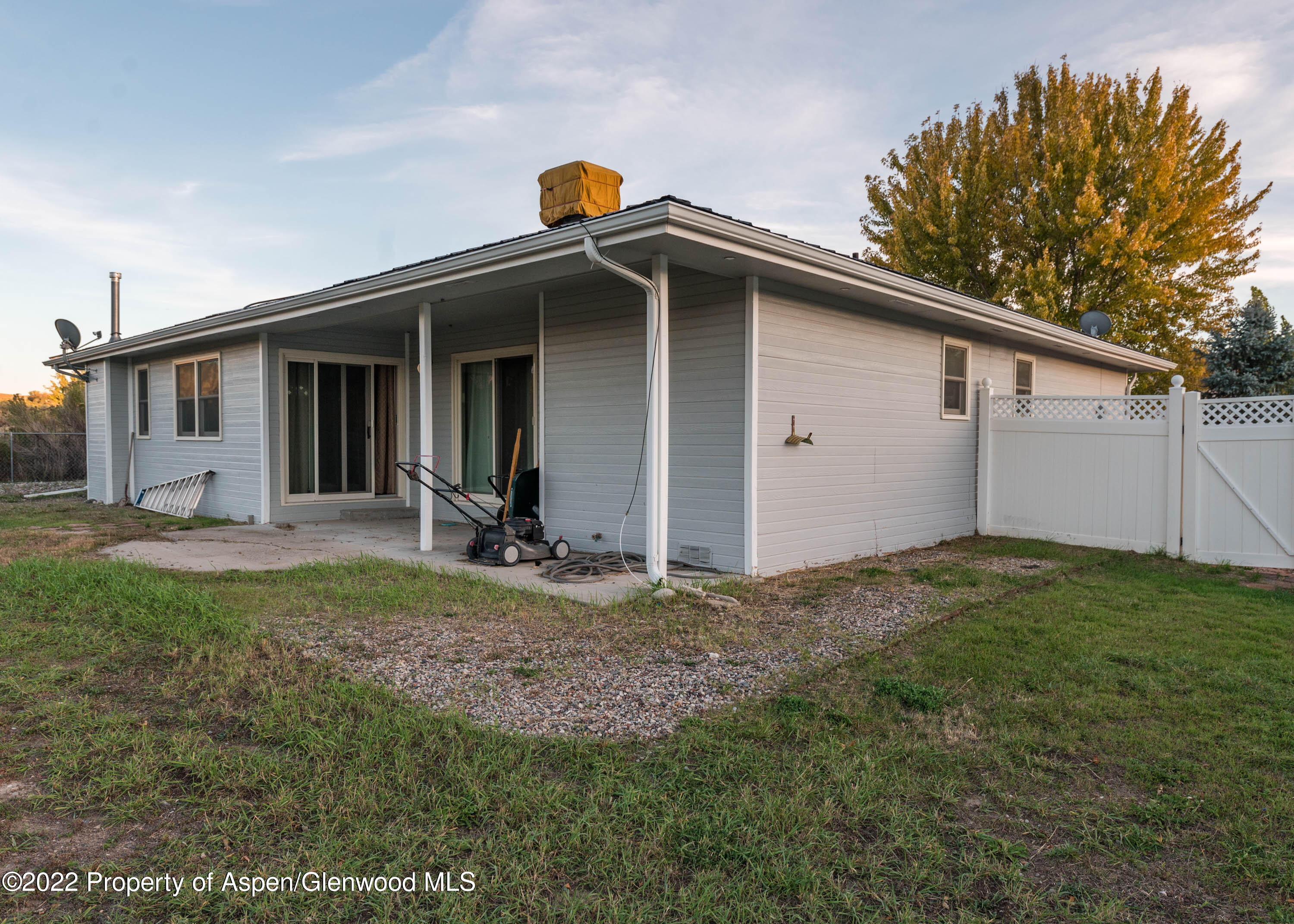 290 West 33rd Street Rifle, CO 81650 - Photo 23 of 27 DSC_0818
