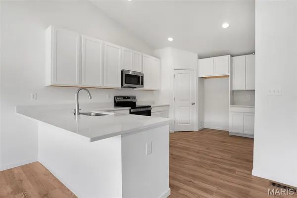 $468,119 | 109 Tail Shot Court, Eureka, MO 63025