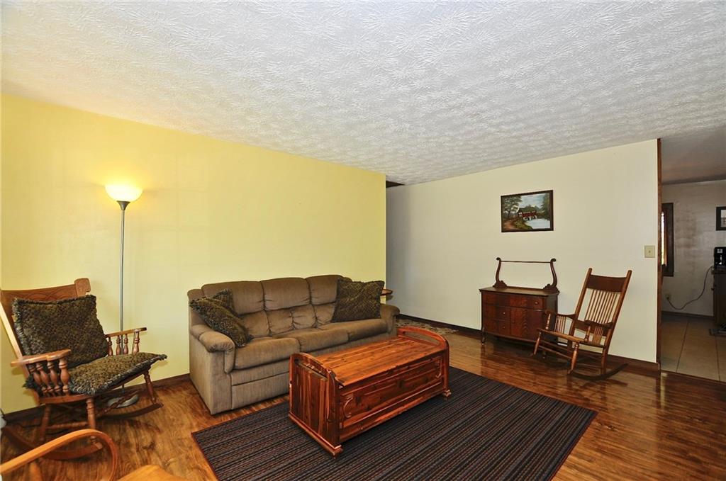 3918 East Stop 10 Road Indianapolis, IN 46237 - Photo 3 of 28 Gallery Image 3