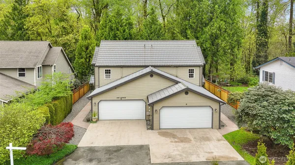 $919,999 | 433 South Lewis Street, Unit A & B, Monroe, WA 98272