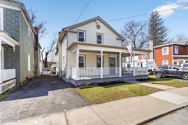 $299,900 | 35 Lake Street, Stillwater, NY 12170
