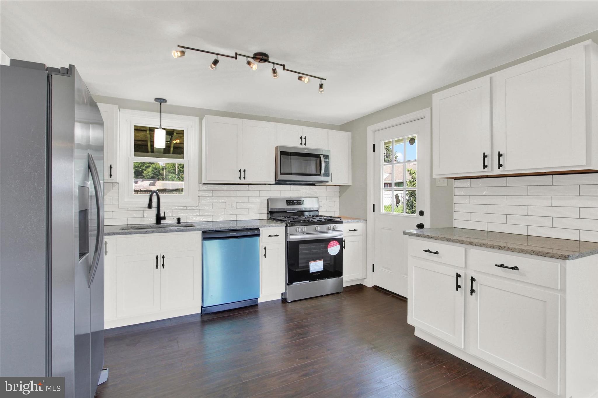 721 Priority Road York, PA 17404 - Photo 4 of 27 Gallery Image 4