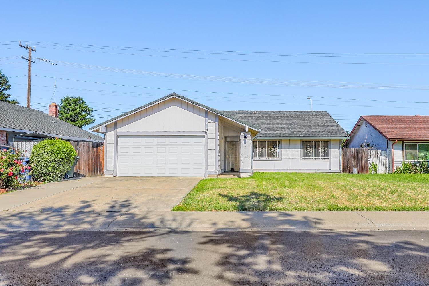 7925 Renton Way Sacramento, CA 95828 - Photo 1 of 1 Gallery Image 1