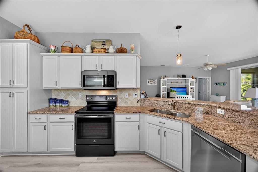 24676 Rio Villa Lakes Circle Punta Gorda, FL 33950 - Photo 12 of 39