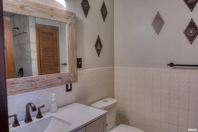 $178,500 | 2036 Spruce Street, Murphysboro, IL 62966