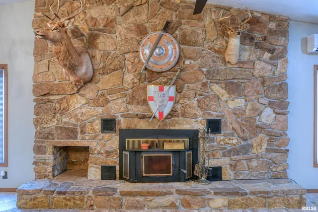 $178,500 | 2036 Spruce Street, Murphysboro, IL 62966