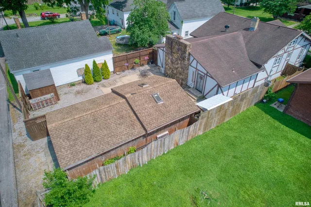 $178,500 | 2036 Spruce Street, Murphysboro, IL 62966