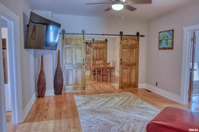 $178,500 | 2036 Spruce Street, Murphysboro, IL 62966