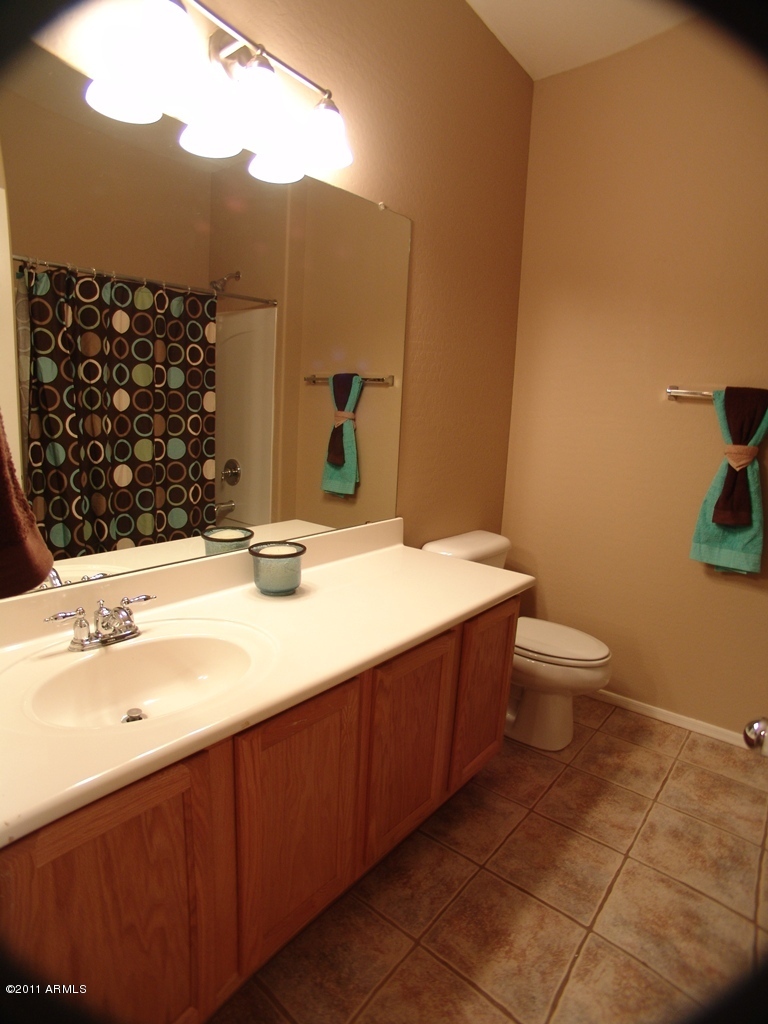 45464 Portabello Road Maricopa, AZ 85139 - Photo 16 of 18 Bathroom