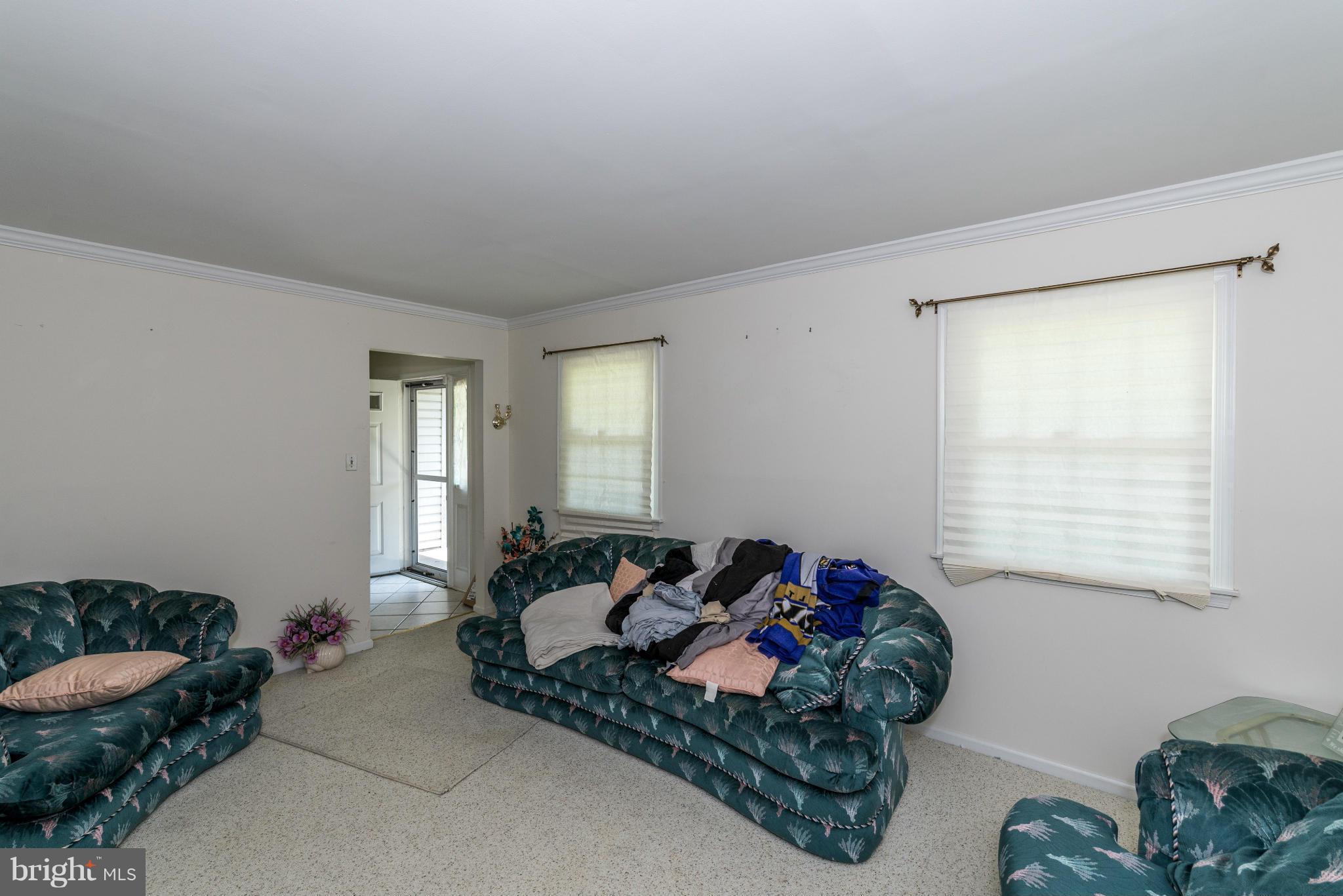 124 Stratton Circle Elkton, MD 21921 - Photo 5 of 30 Living Room