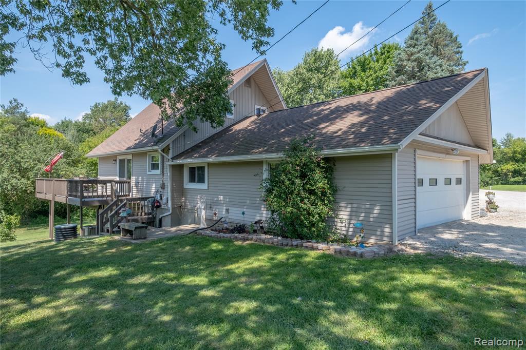 11010 Hegel Road Goodrich, MI 48438 - Photo 4 of 32 Gallery Image 4