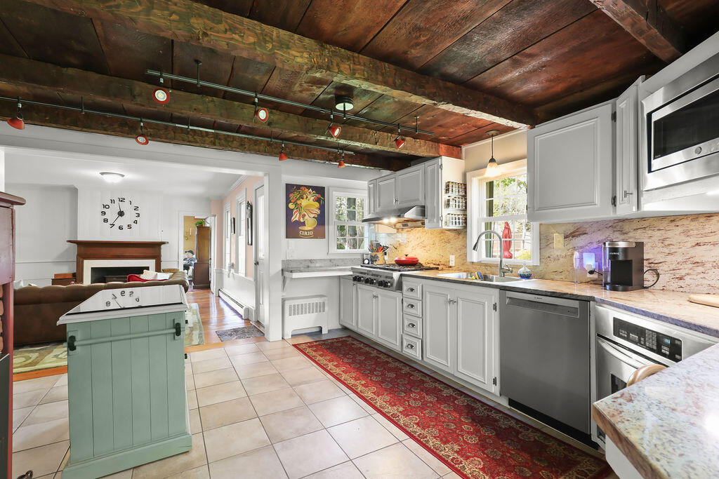 78 Cotuit Road Sandwich, MA 02563 - Photo 11 of 68 IMG_9634