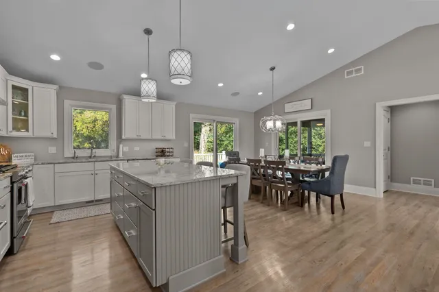 $729,900 | W3832 Orchard Avenue, Princeton, WI 54968